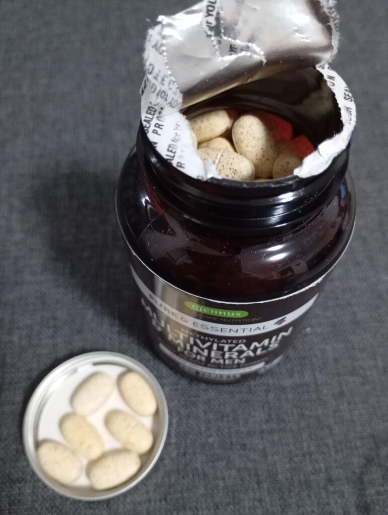 Multivitamines et Minéraux pour Femmes photographié par ZEN, acheteur