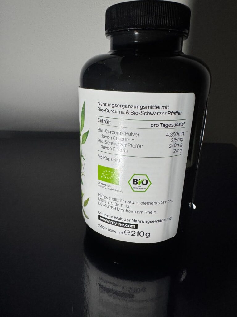 Le flacon de curcuma Bio, vu de dos, avec la composition et les allégations nutritionnelles.