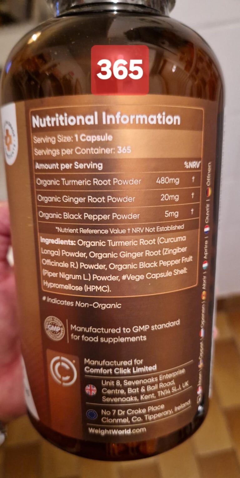 L'étiquette de la bouteille avec les informations nutritionnelles, les ingrédients et le fabricant
