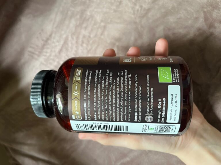 L'étiquette du flacon avec les informations nutritionnelles et d'utilisation.