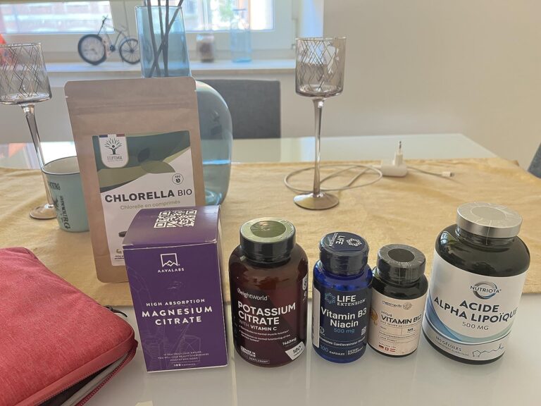 Vue d'ensemble de plusieurs produits WeightWorld sur une table