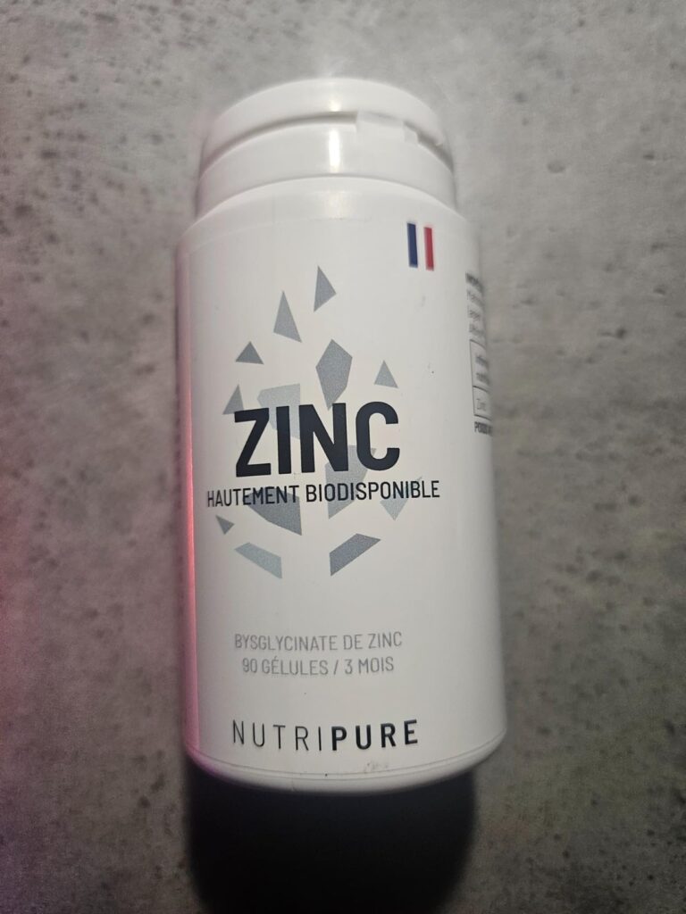 Flacon de Zinc Nutripure, vue de face avec le logo et la marque.