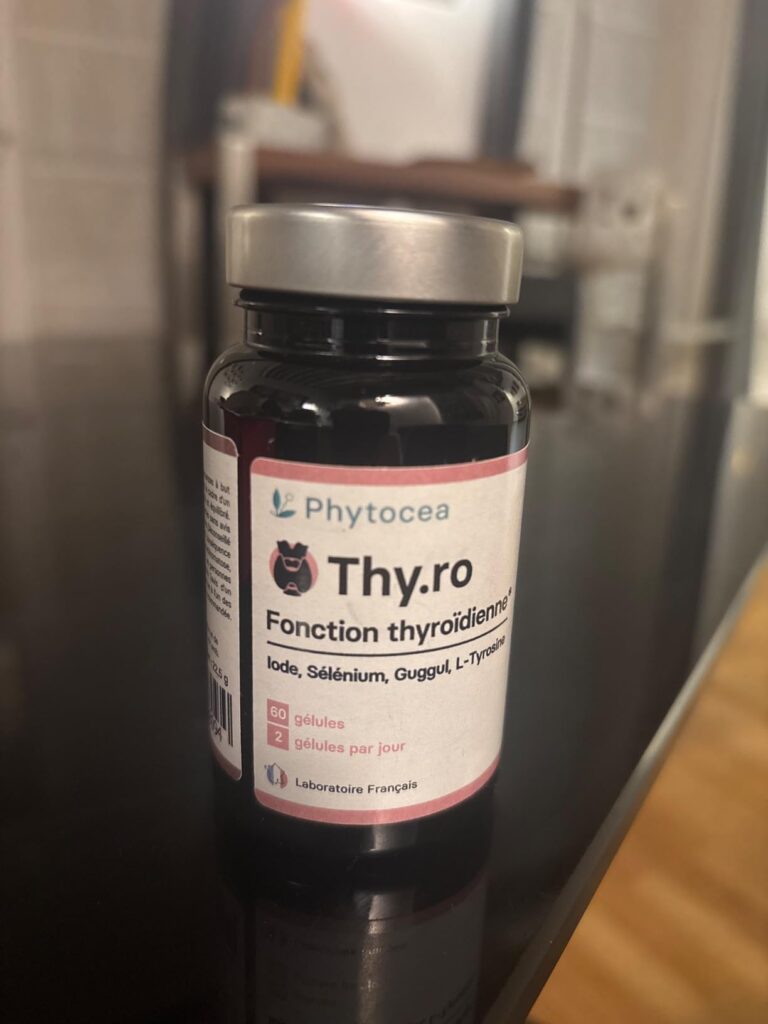 Thyroïde Régulation - Iode et L-Tyrosine - 60 Gélules photographié par Client d'Amazon, acheteur