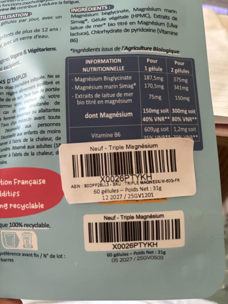 Arrière du sachet de Triple Magnésium NaturOo. On peut voir la liste des ingrédients, des informations nutritionnelles et les...