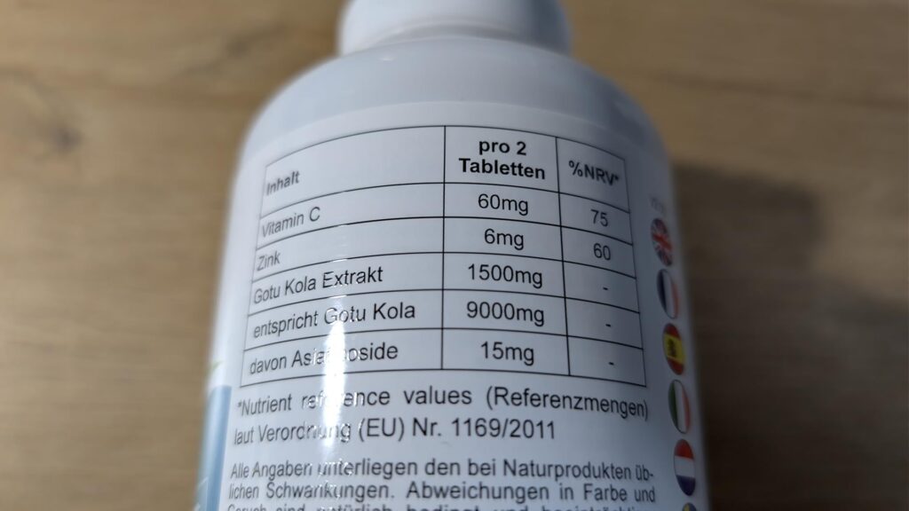 Tableau nutritionnel des compléments alimentaires Vitamintrend Gotu Kola, montrant les ingrédients et leurs quantités pour de...