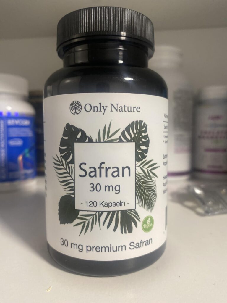 La bouteille Only Nature Safrant 30 mg de face, dans un environnement domestique.