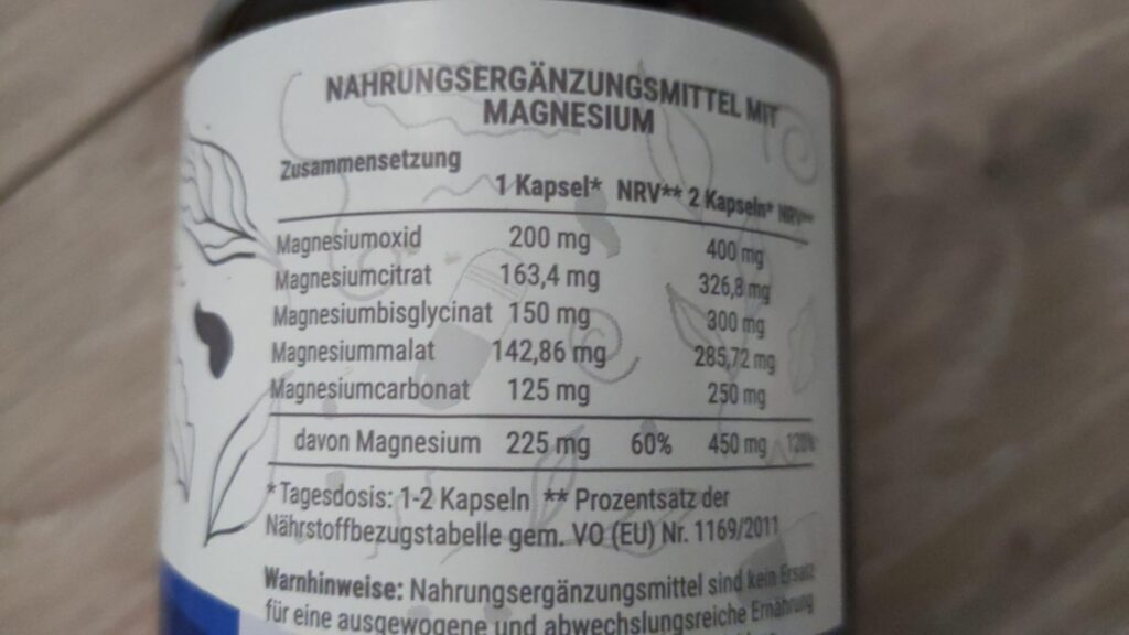 Gros plan sur le tableau nutritionnel au dos de l'emballage.