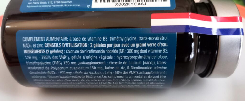 Flacon de compléments alimentaires Nutriméa, sur le côté, avec le tableau de composition